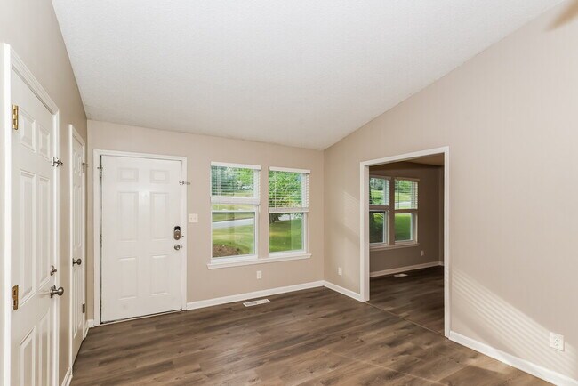 Foto del edificio - 4110 Cranwood Dr