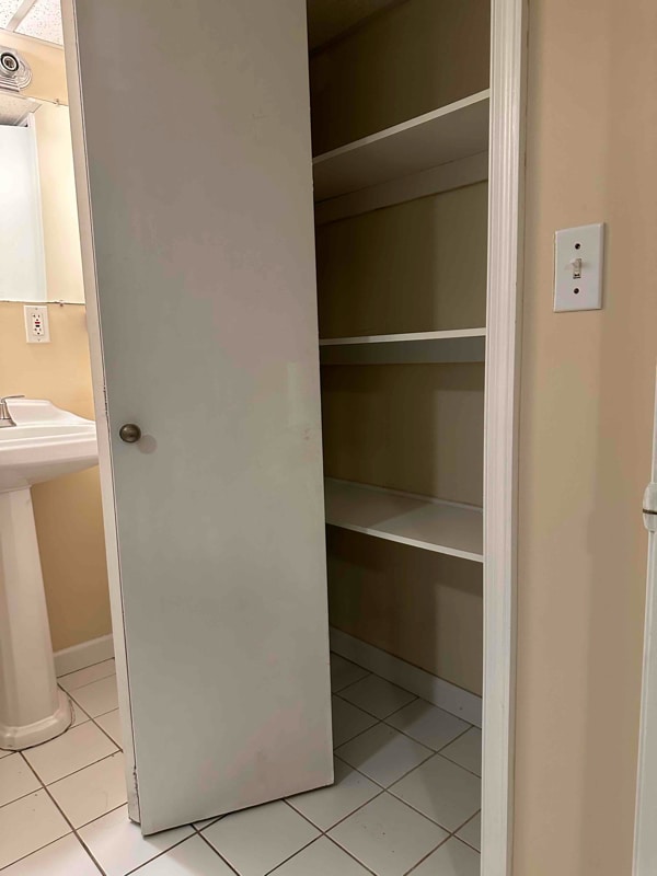 Building Photo - 210 Chamberlain Ave