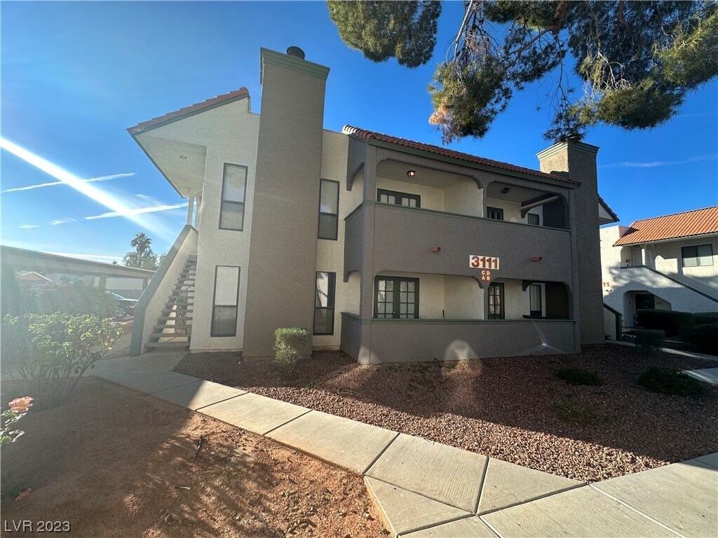 Foto principal - 3111 Sunfish Dr