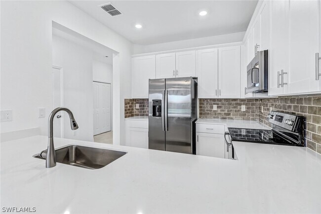 Building Photo - 2906 Blossom Wy