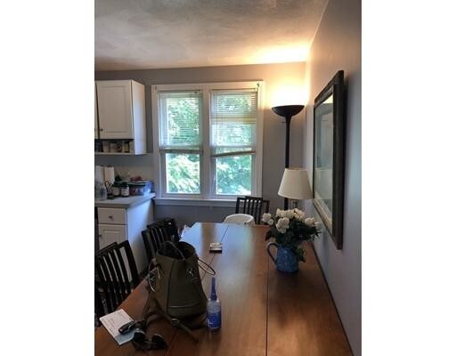 Building Photo - 12 Kempton Pl
