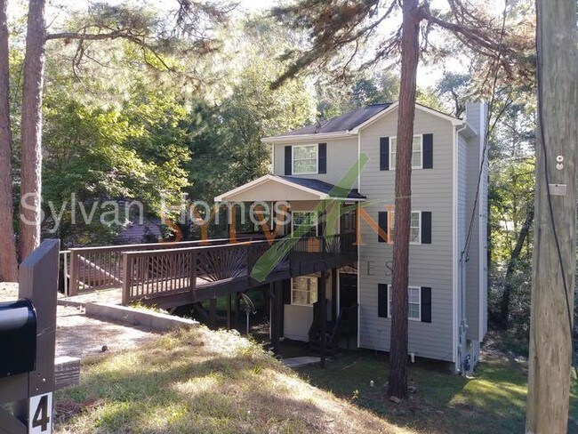 Building Photo - Adorable 4/2.5 Home In  Norris Lake S/D