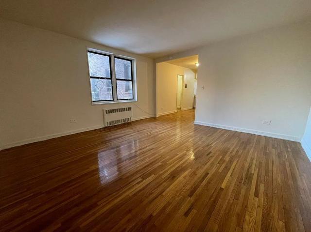 Foto principal - 0 bedroom in Queens NY 11372