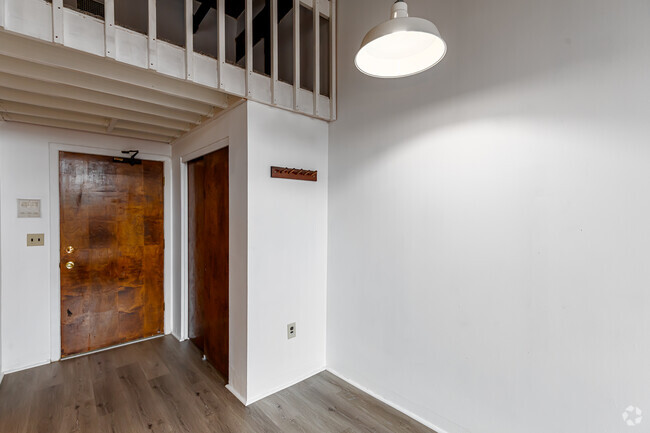 Studio With Loft - Dining Area - Union Place Apartments