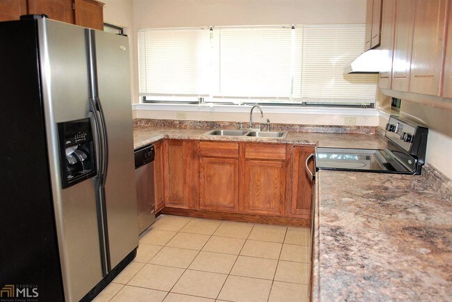 Building Photo - 207 Sunnyside Dr