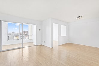 Building Photo - 115 Hillcrest Ave