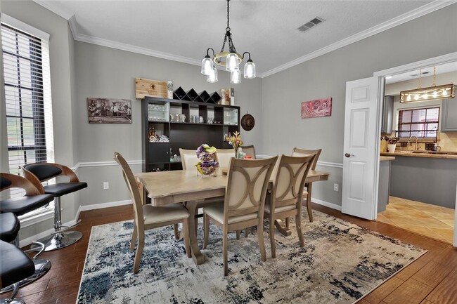 Foto del edificio - 25823 Lake Lawn Dr