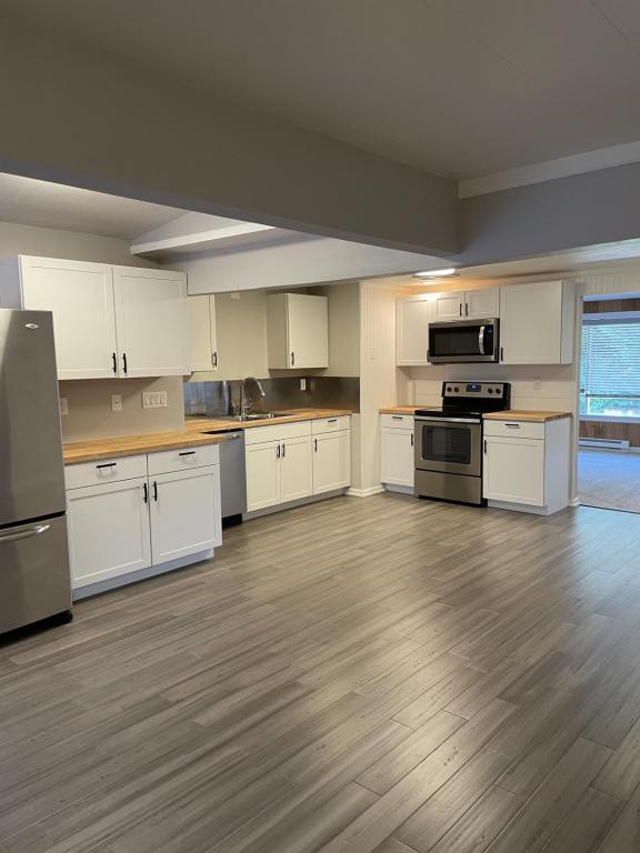 Foto del edificio - 10410 Cronins Dr SW