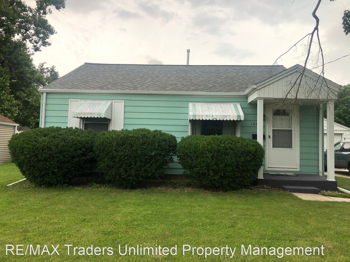 Primary Photo - 3 br, 1.5 bath House - 1209 W Crestwood Dr.