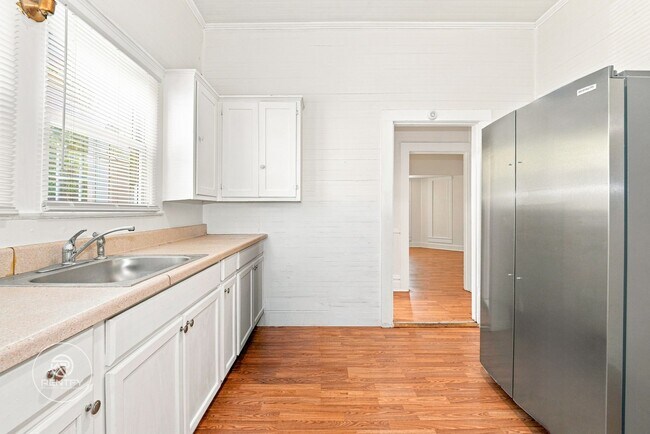 Foto del edificio - 203 N Broome St