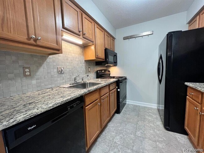 Foto del edificio - 2224 Touchdown Ct