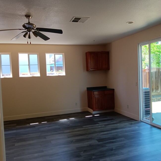Foto del edificio - 4629 Palomino Way