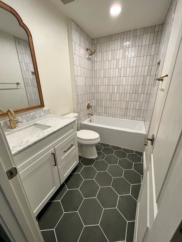 Photo - 4387 E Morrow Dr House