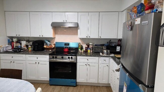 Building Photo - 10 Arrowhead Dr