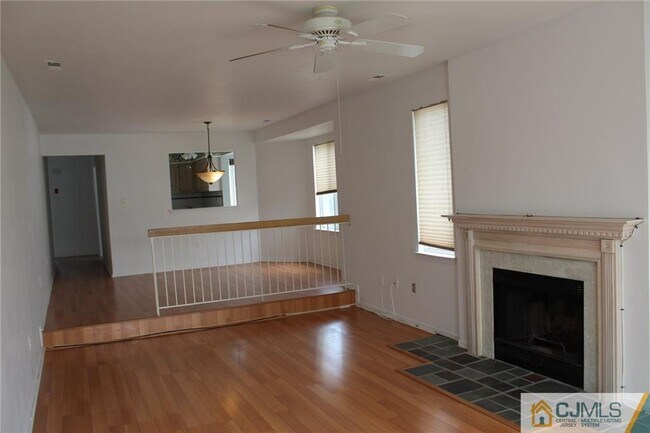Building Photo - 2401 Jesse Way