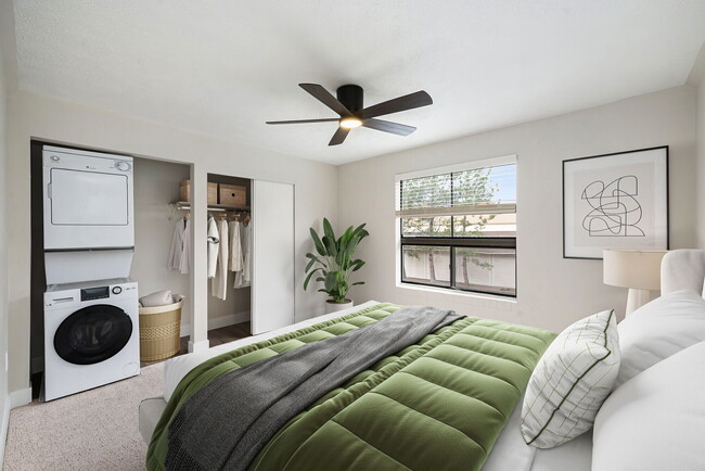 Interior Photo - The Rambler