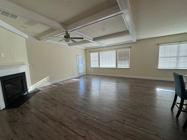 Building Photo - Plantation Lakes a golf community with so ...