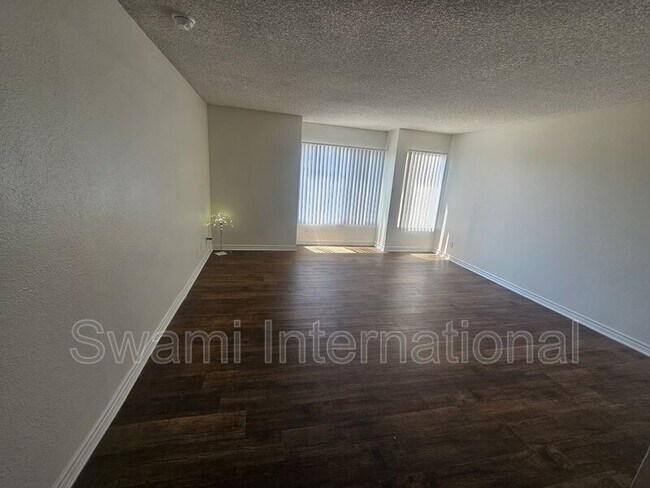 Building Photo - 926 Wilmington Blvd