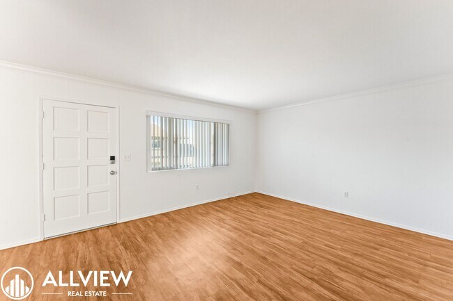 Foto del edificio - 16661 Tunstall Ln
