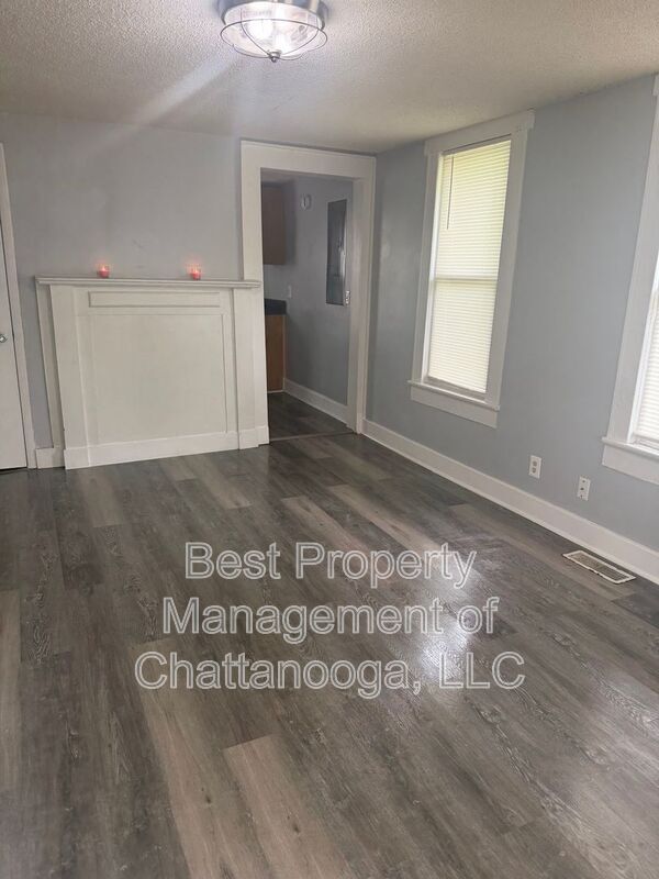 Foto del edificio - 4802 Oakland Ave