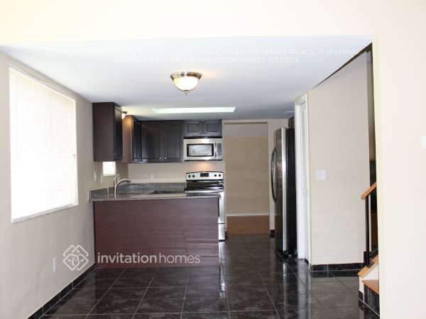 Foto del edificio - 4005 Stonehaven Rd