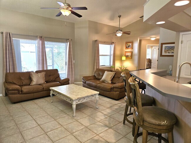 Foto del edificio - Seasonal Short-Term 3 Bedroom 2 Bathroom Single Family Home located in South Venice!