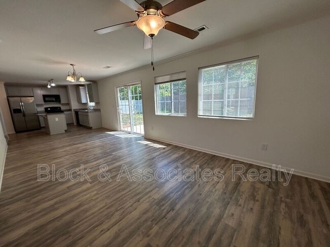 Foto del edificio - 3723 Shepway Loop