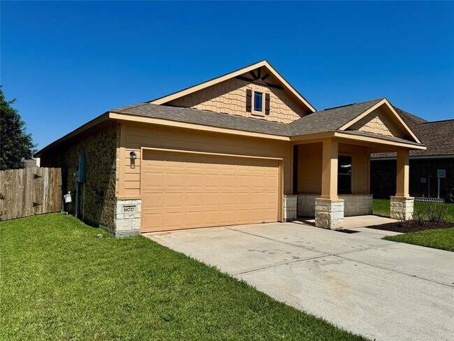 Foto del edificio - 18717 Stewart Hill Dr