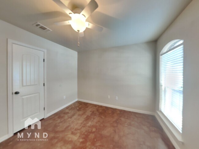 Building Photo - 125 Jolin Ln