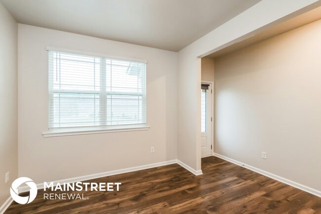 Foto del edificio - 8005 Cedar Mdws Ln