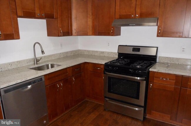 Building Photo - 4039 Chetham Wy
