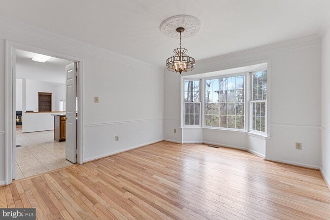 Building Photo - 918 White Pine Pl
