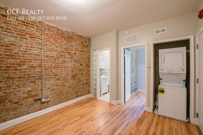 Building Photo - 1126 E Passyunk Ave
