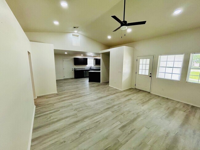 Foto del edificio - 63171 E 291 Rd