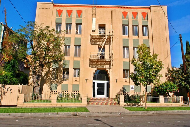 Interior Photo - CCD - Country Club Dr. Apts.