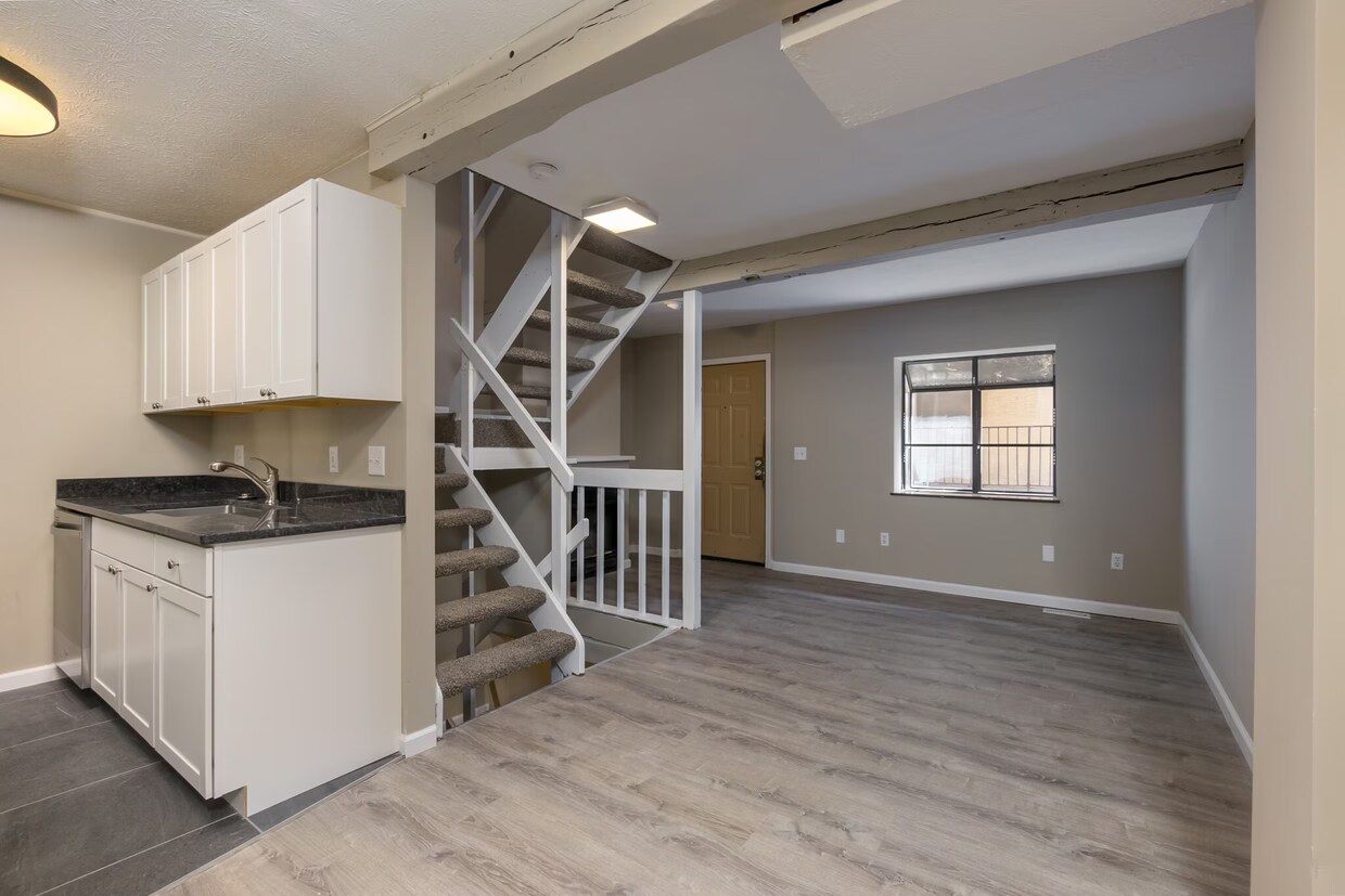 Foto principal - 89 W 9th Ave