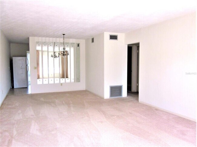 Building Photo - 2430 Brazilia Dr
