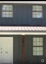 Building Photo - 903 Cherokee St