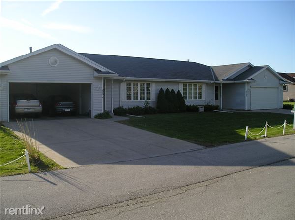 Primary Photo - 2700 Meadowbrook Rd