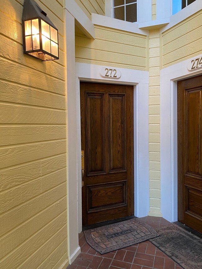 Building Photo - Live in Benicia Marina, Boat views from Deck