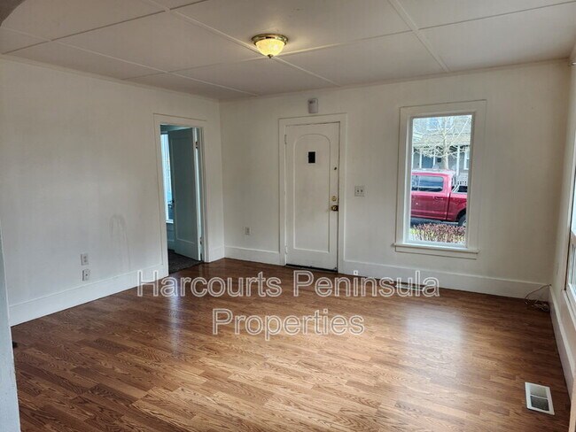 Photo - 1337 Ironsides Ave House