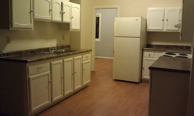 Foto del edificio - 215 W 31st St