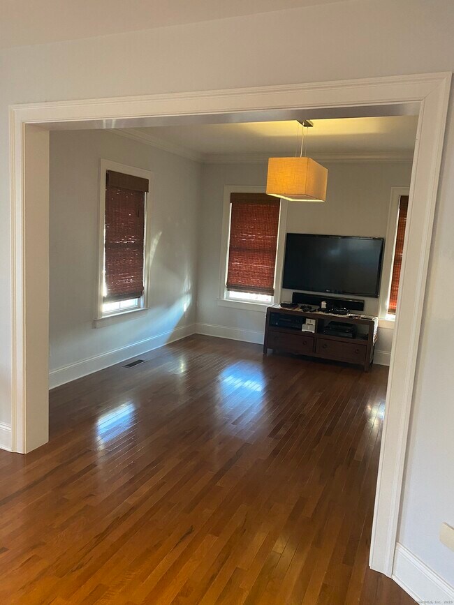 Foto del edificio - 103 W Broad St