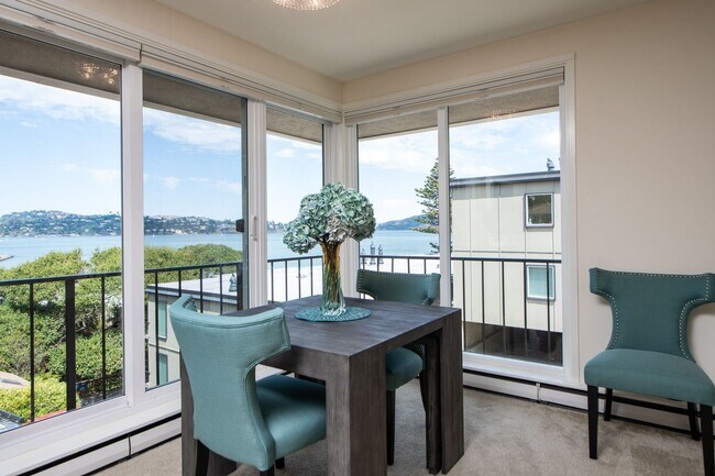 Foto del edificio - 2 br, 1 bath House - 200 South St. Unit 7