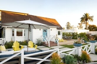 Building Photo - 265 Myrtle St