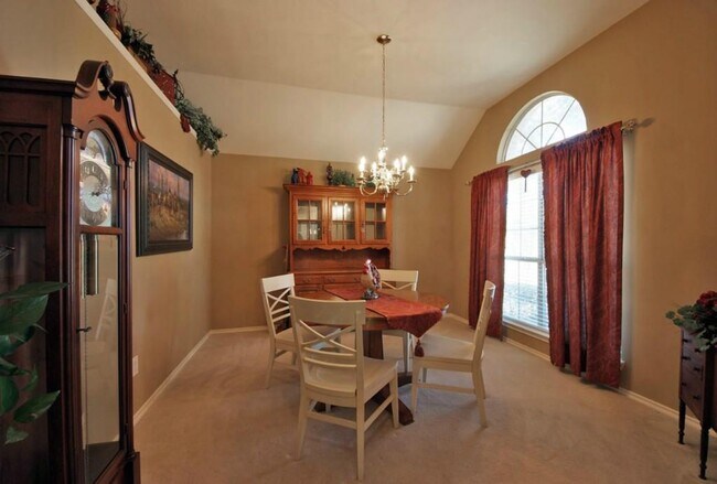 Foto del edificio - 1717 Flatwood Dr
