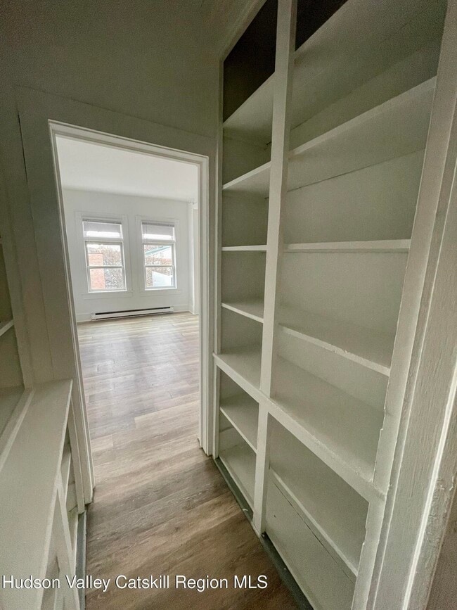 Building Photo - 426 Warren St