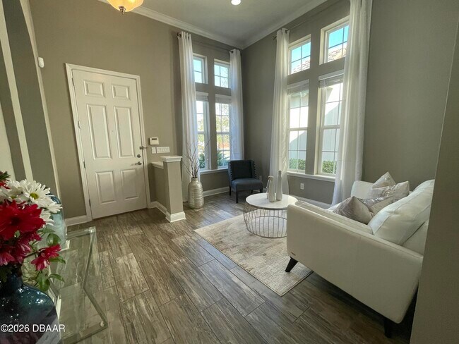 Foto del edificio - 71 Pienza Ave