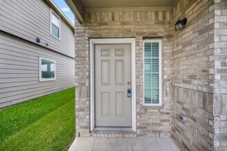 Building Photo - 4818 Blue Jacaranda Wy