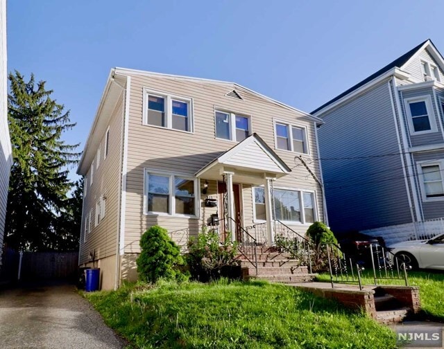 Primary Photo - 117 2nd St